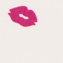 Load image into Gallery viewer, BLUSE | Bluse mit Kussmund-Print
